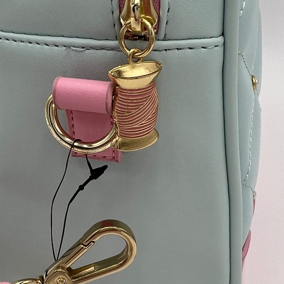 Loungefly Disney Cinderella Pearl Handbag 70th Anniversary  BoxLunch - Picture 5 of 11